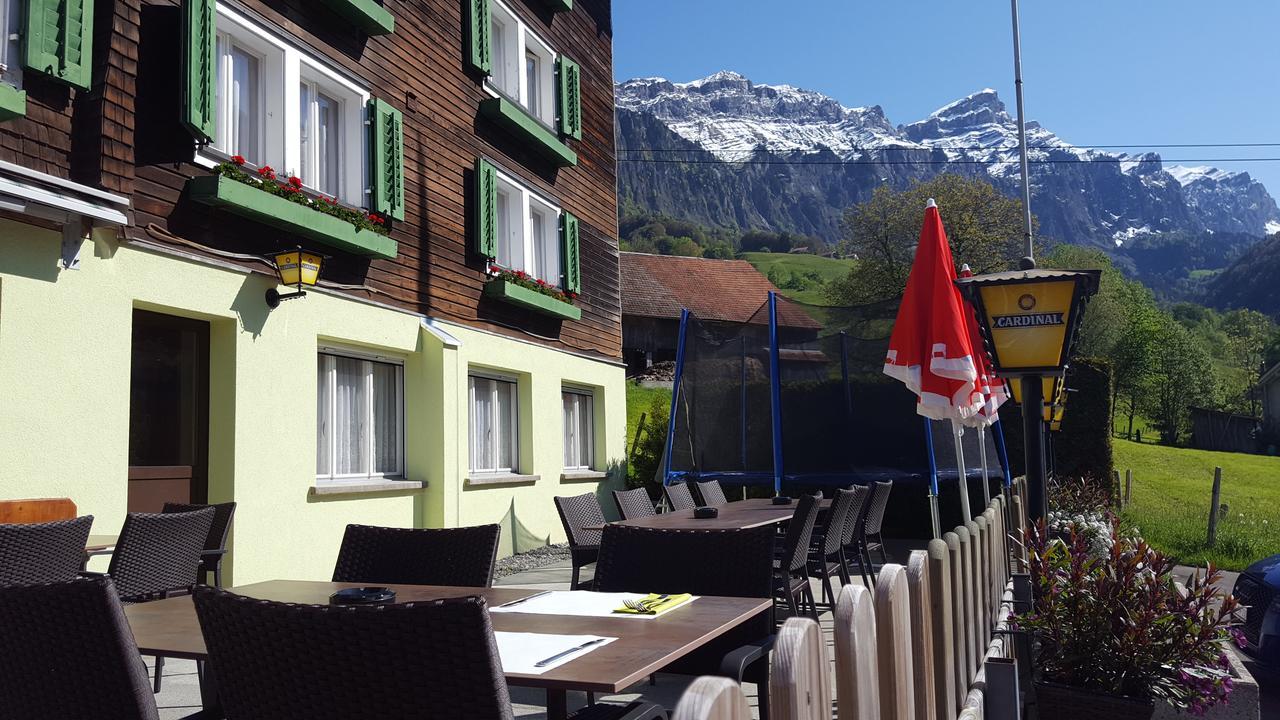 Hotel Alpenblick Muotathal Bagian luar foto